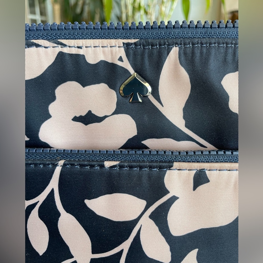 Kate Spade Jae Garden Vine Flat Crossbody Floral Nylon Bag - Picture 6 of 11